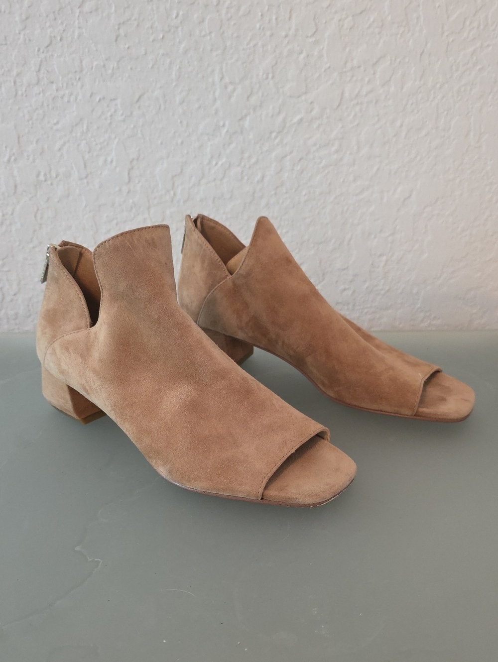 Pelle Moda Open-Toe Suede Ankle Booties in Taupe Size 6.5